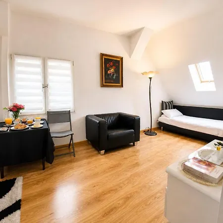 Haven Apartment *
